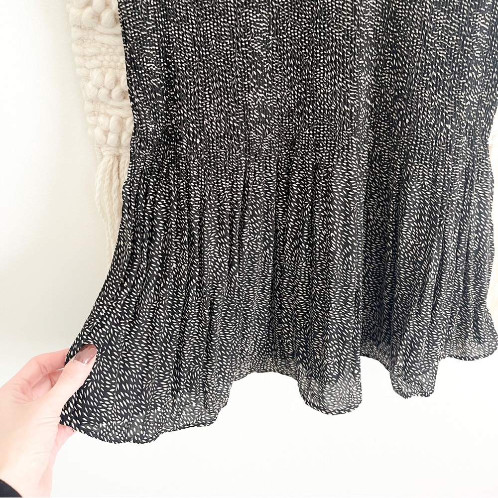 Adrianna Papell Pleated Sleeveless Tank Black Camel Leaf NWT - Picture 4 of 9